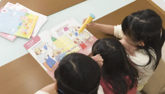 ポピー Kids English