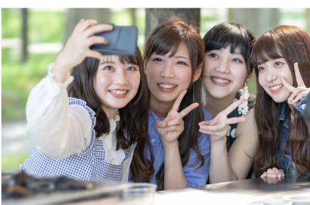 女性