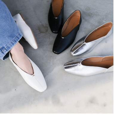 スクエアトゥローヒールパンプス